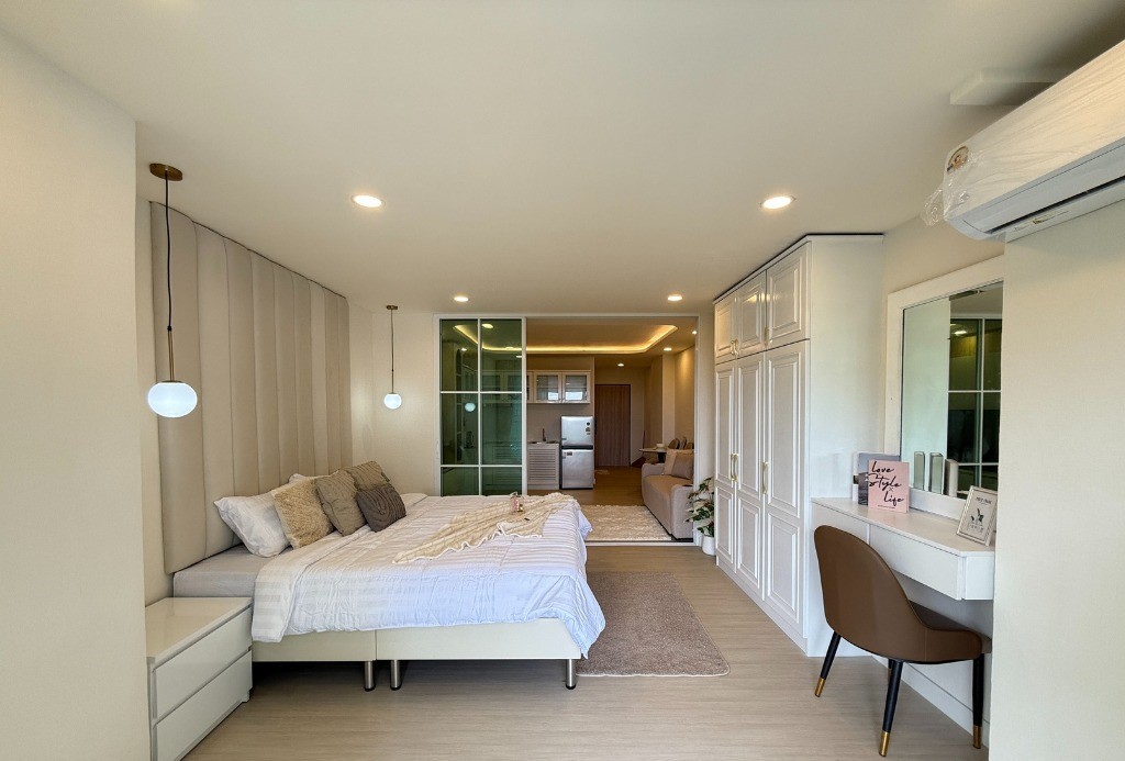 Hillside 4 Condotel - Image 3