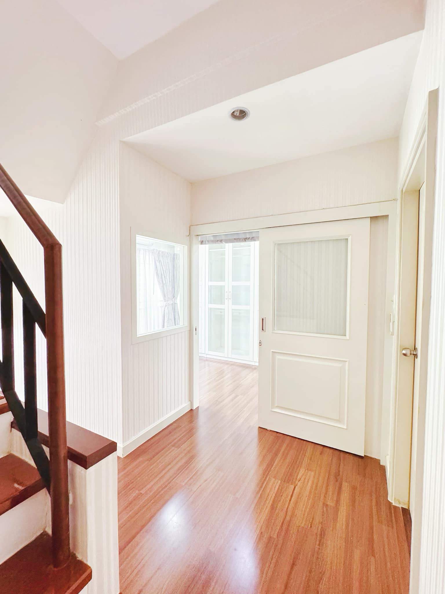 4 ห้องนอน ทาวน์เฮาส์  ใน บางจาก, พระโขนง, กรุงเทพมหานคร - Image 7