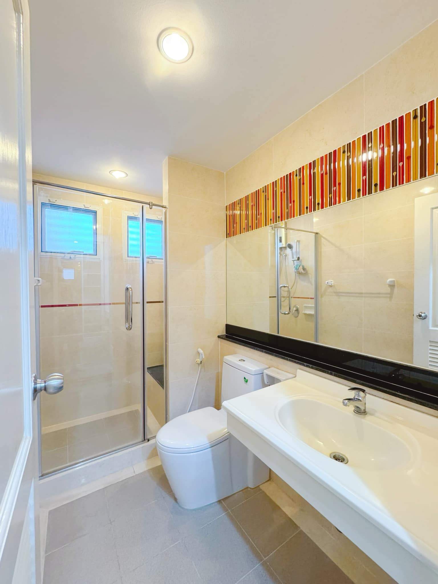 4 ห้องนอน ทาวน์เฮาส์  ใน บางจาก, พระโขนง, กรุงเทพมหานคร - Image 11