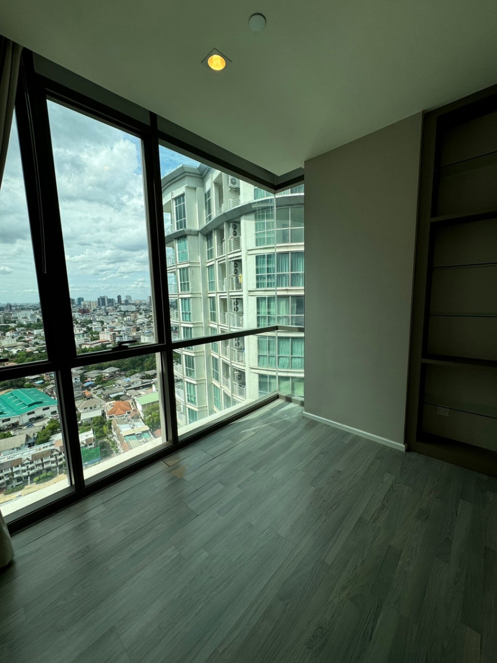 The Room Sukhumvit 69 - Image 10