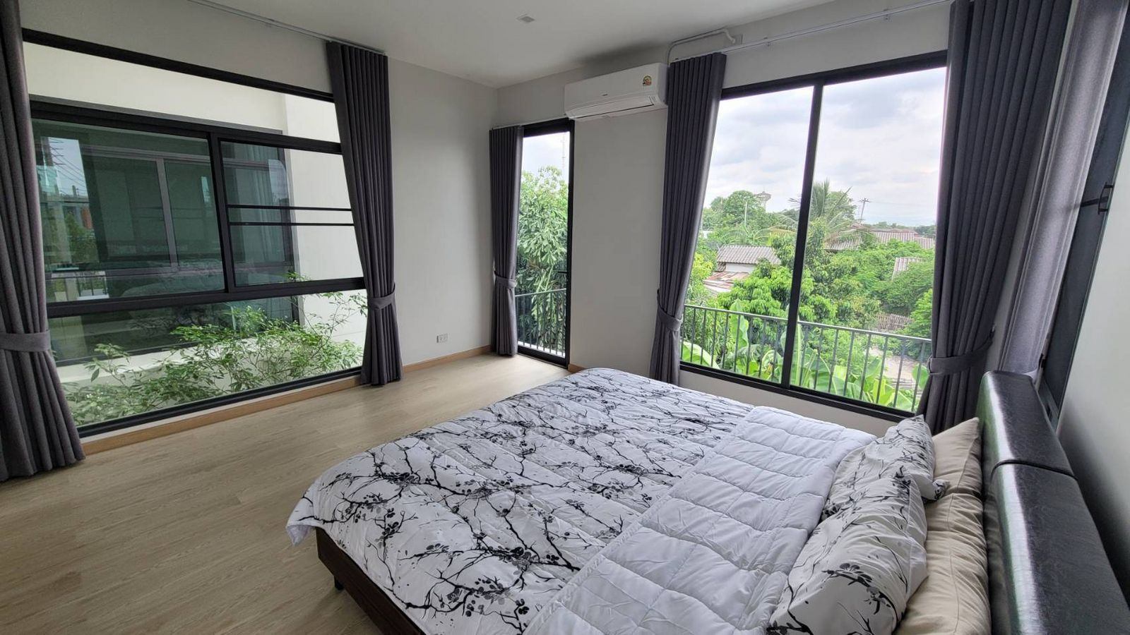 4 Bedroom House For Sale in San Phak Wan, Hang Dong, Chiang Mai - Image 26