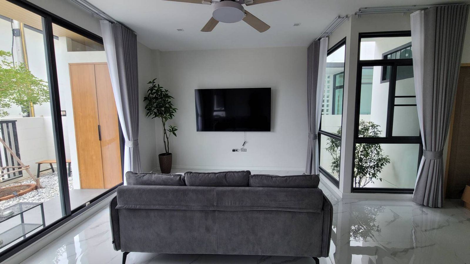 4 Bedroom House For Sale in San Phak Wan, Hang Dong, Chiang Mai - Image 5