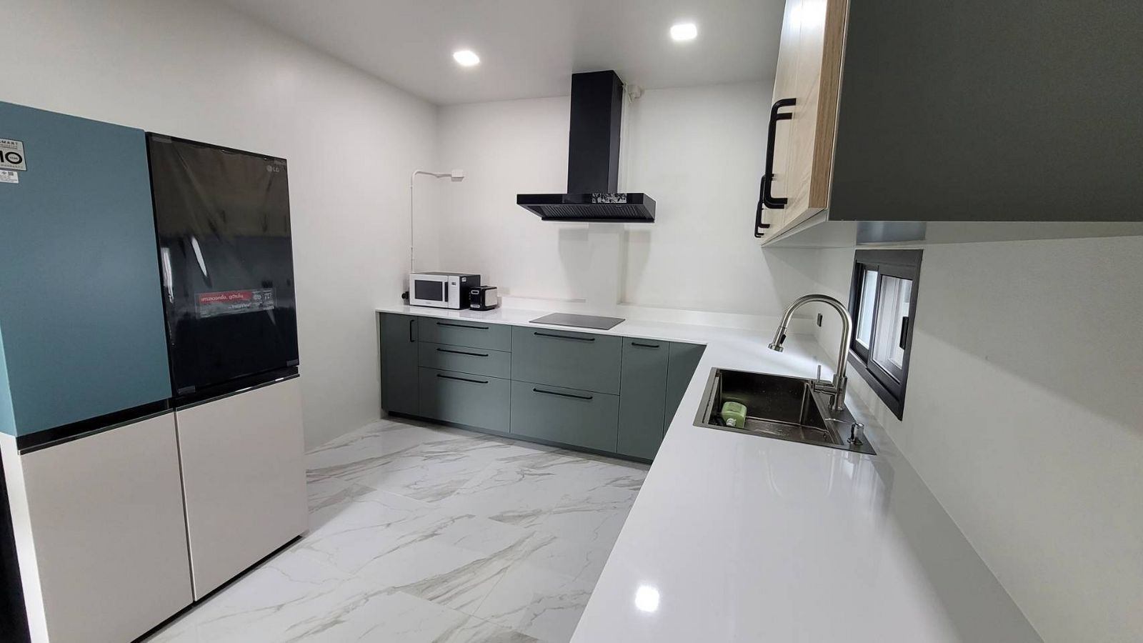 4 Bedroom House For Sale in San Phak Wan, Hang Dong, Chiang Mai - Image 25