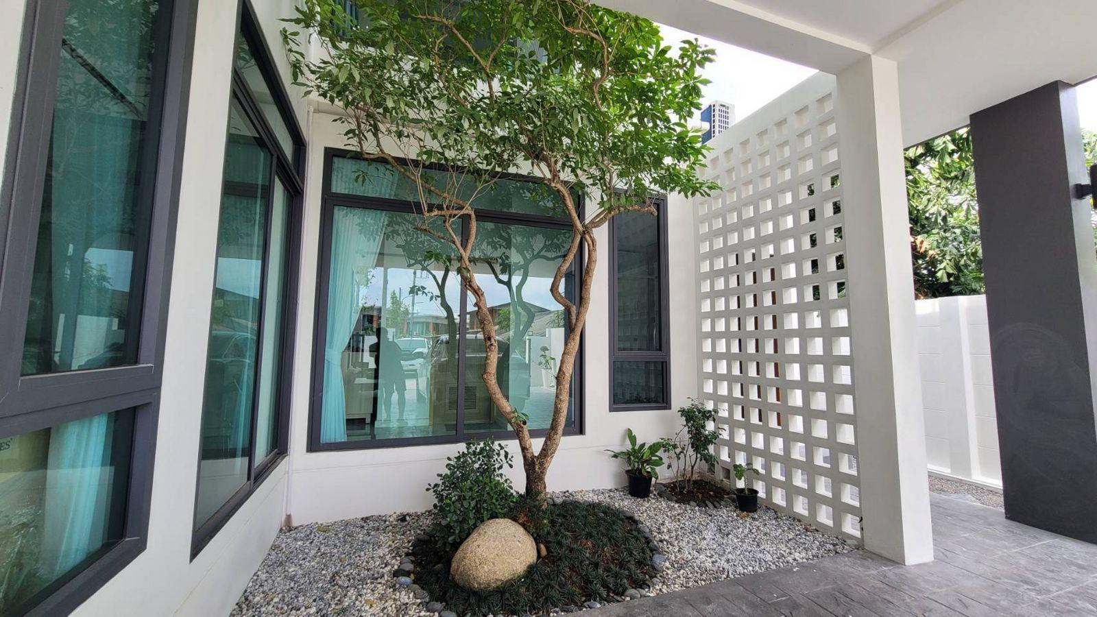 4 Bedroom House For Sale in San Phak Wan, Hang Dong, Chiang Mai - Image 3