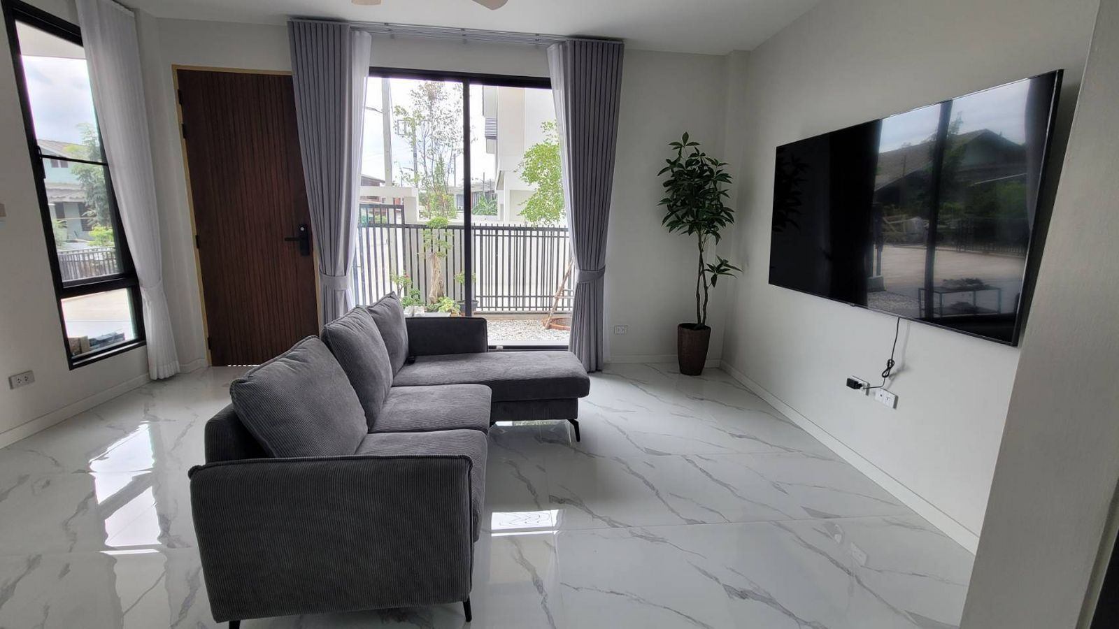 4 Bedroom House For Sale in San Phak Wan, Hang Dong, Chiang Mai - Image 27