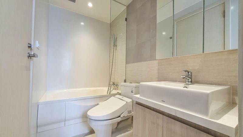 Runesu Thonglor 5 - Image 11
