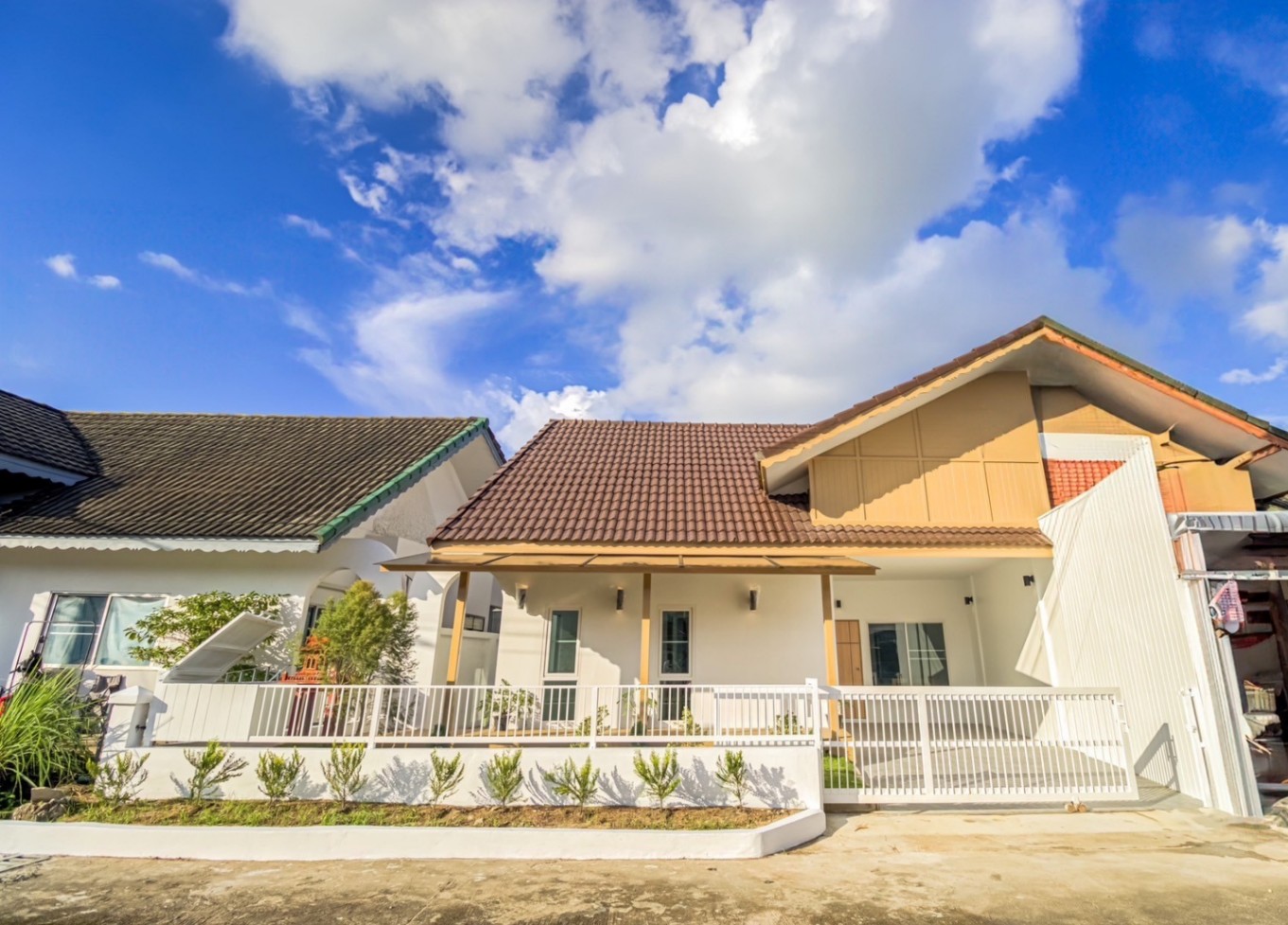 Thip Phamon Hill Village - Image 1