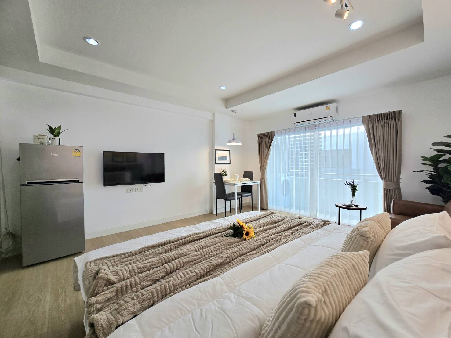 Seven Star Condo - Image 3