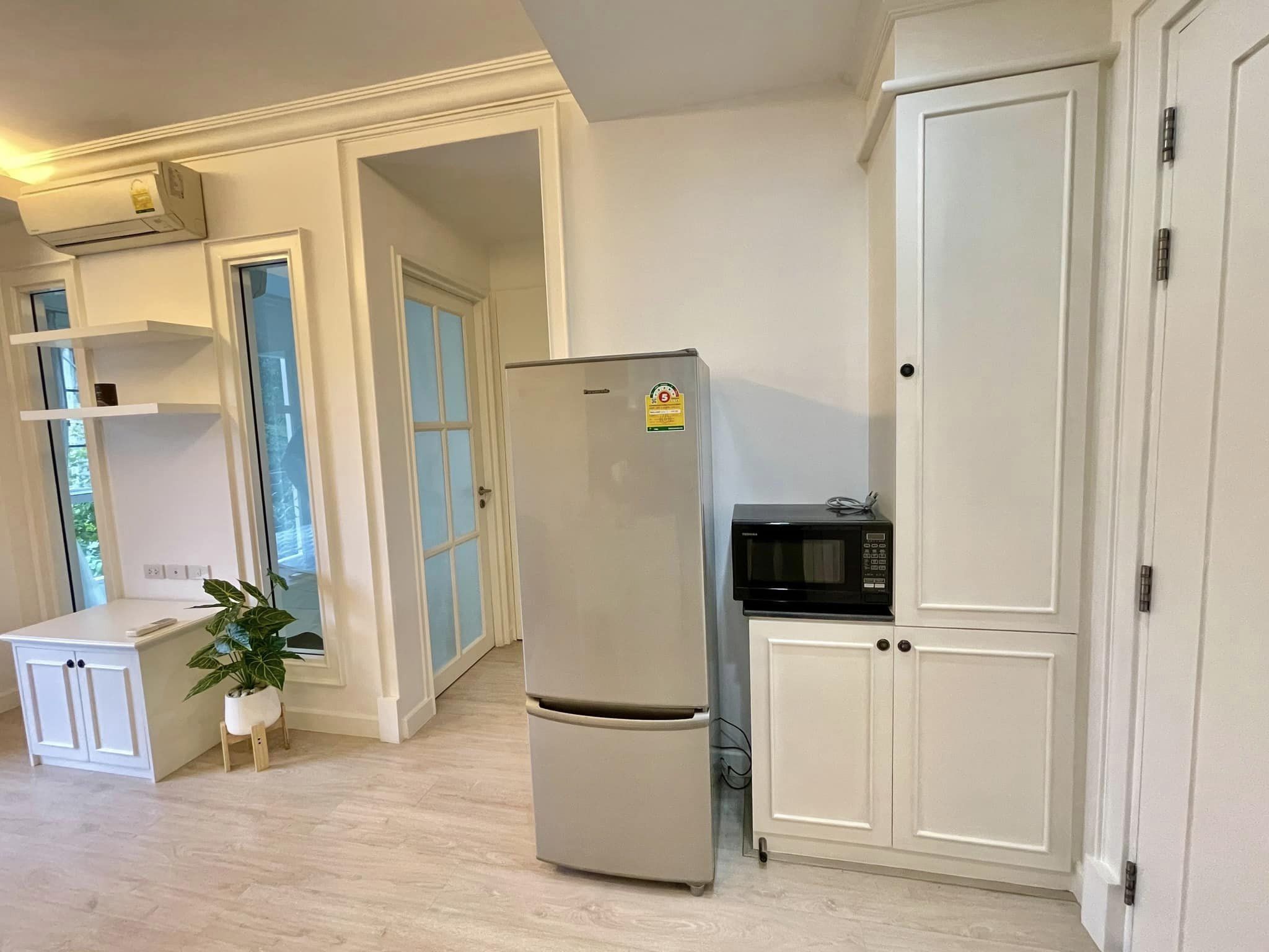 The Spring Condo - Image 6