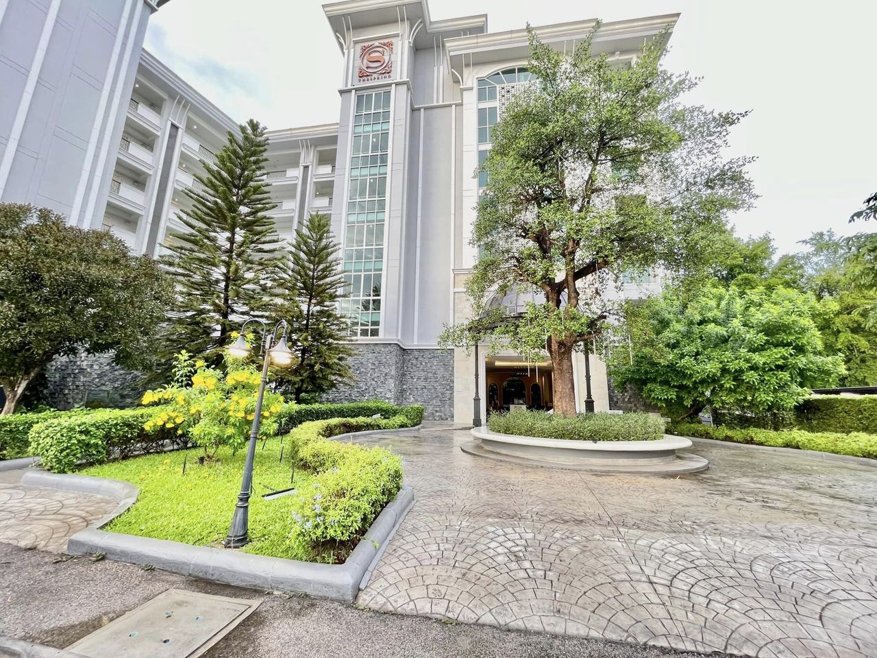 The Spring Condo - Image 10
