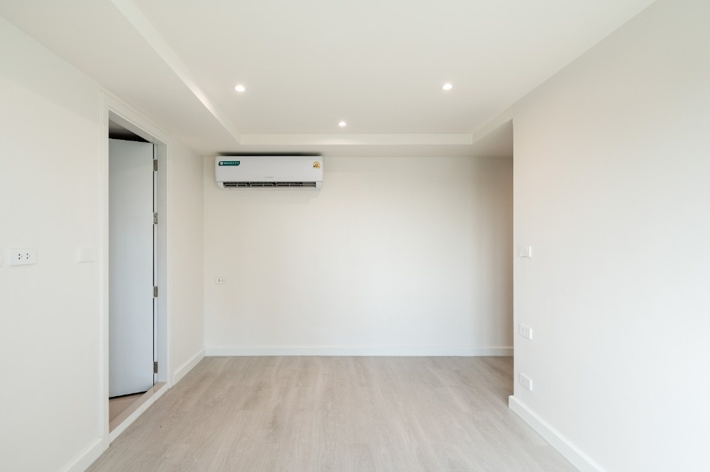 LE NICE CONDO - Image 37
