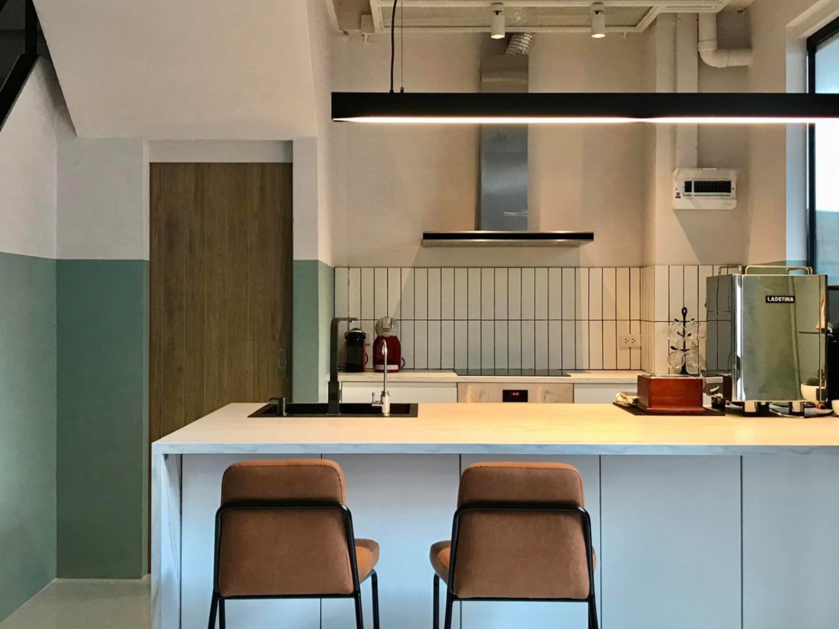 3 Bedroom Townhouse For Sale in Phra Khanong Nuea, Vadhana, Bangkok - Image 3
