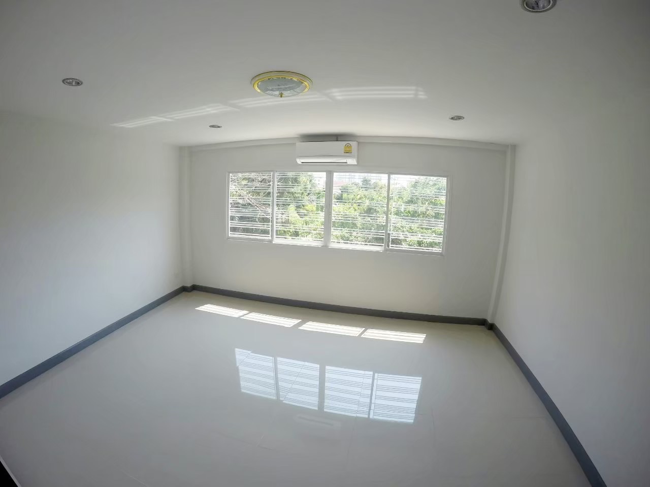 4 ห้องนอน ทาวน์เฮาส์  ใน พระโขนง, คลองเตย, กรุงเทพมหานคร - Image 7