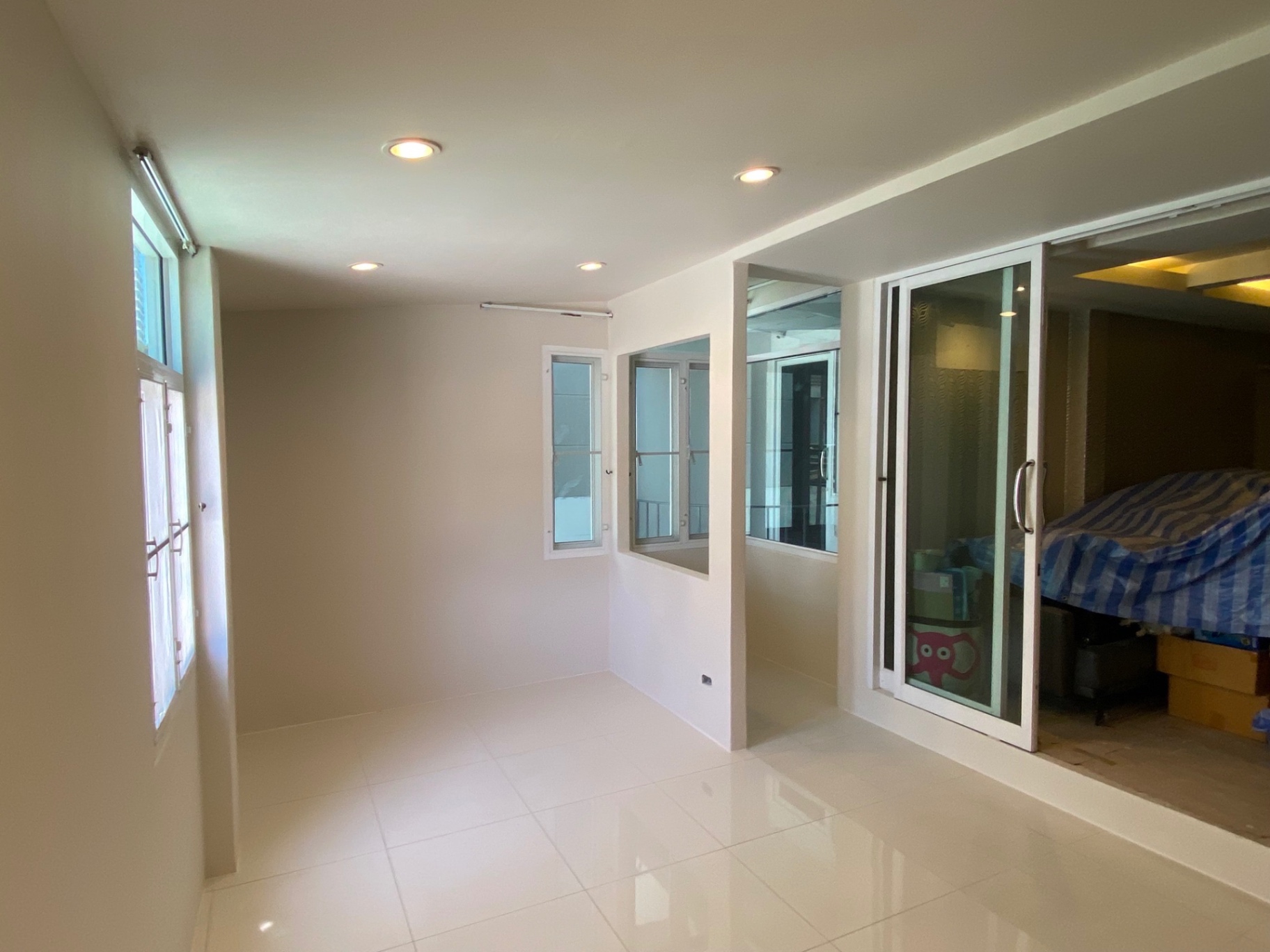 3 Bedroom Townhouse For Sale in Wat Phraya Krai, Bang Kho Laem, Bangkok - Image 18
