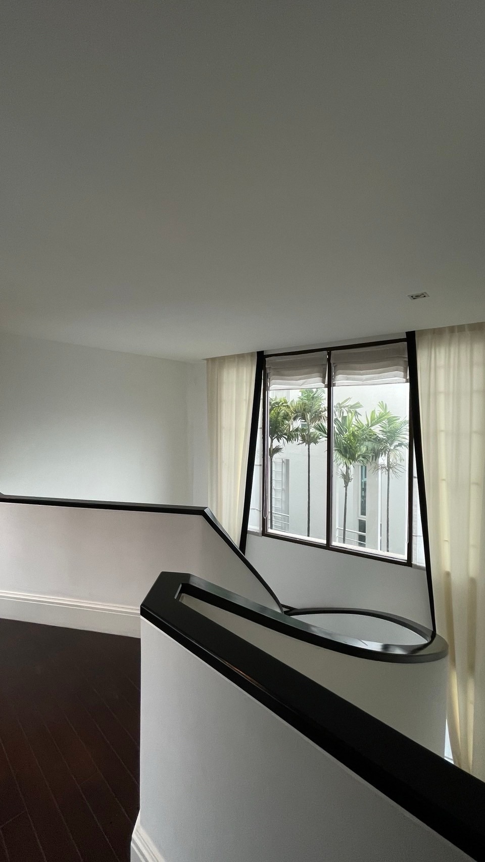 3 Bedroom Condo  in Chong Nonsi, Yan Nawa, Bangkok - Image 11