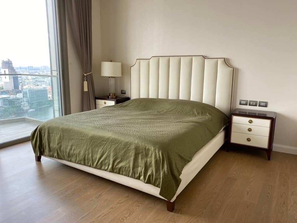Magnolias Waterfront Residences - Image 2