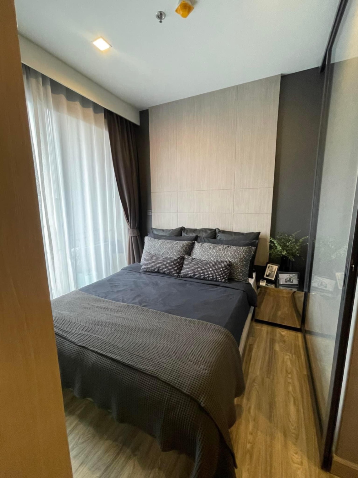 M Thonglor 10 - Image 2