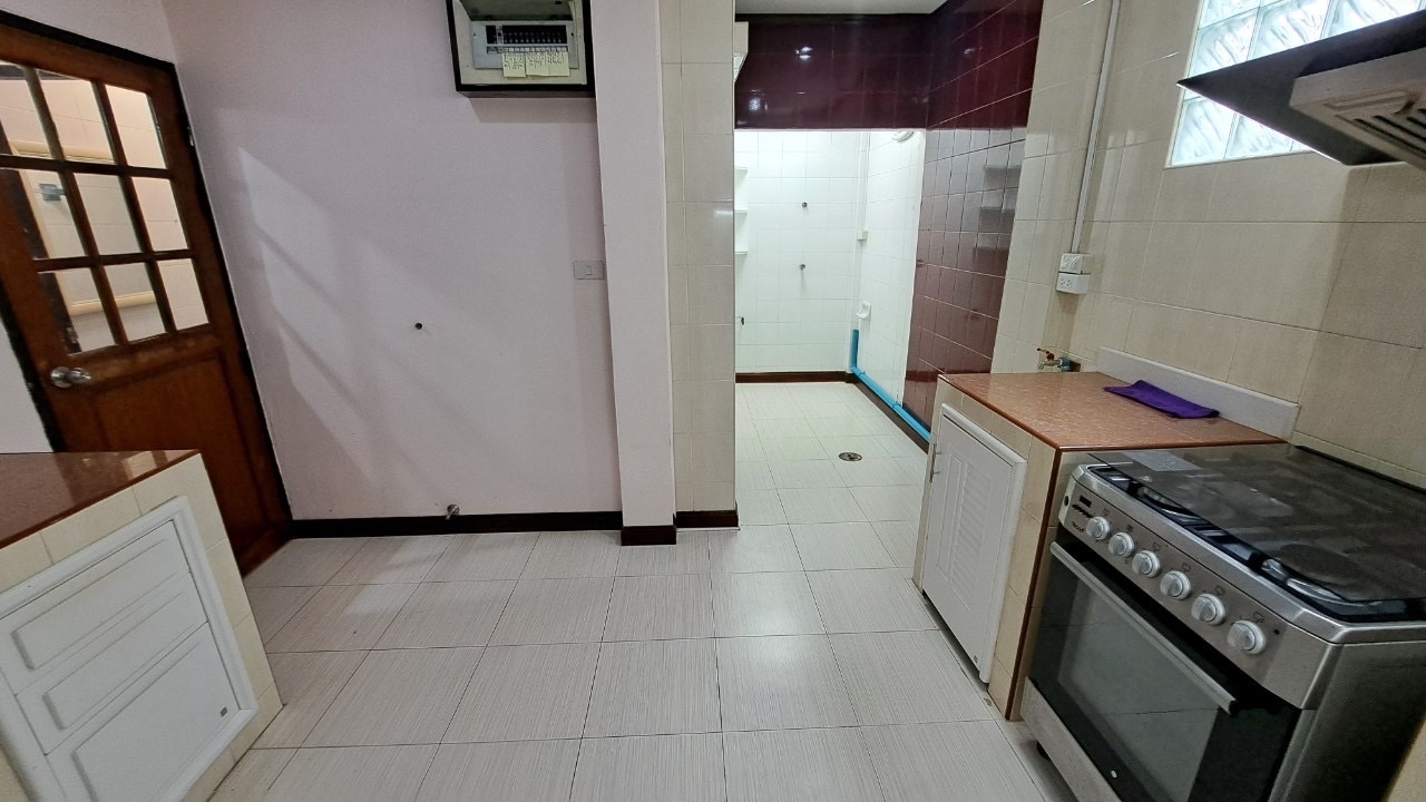 4 ห้องนอน ทาวน์เฮาส์  ใน พระโขนงเหนือ, วัฒนา, กรุงเทพมหานคร - Image 8