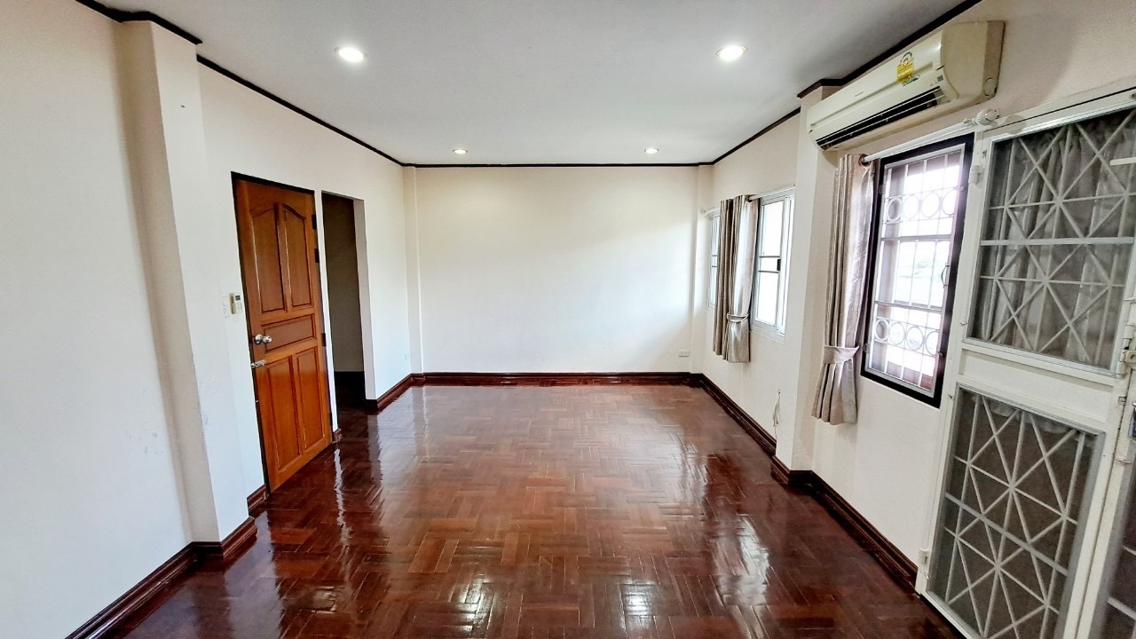 4 ห้องนอน ทาวน์เฮาส์  ใน พระโขนงเหนือ, วัฒนา, กรุงเทพมหานคร - Image 20