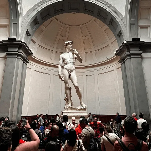 Full view of Michelangelo’s David in Florence