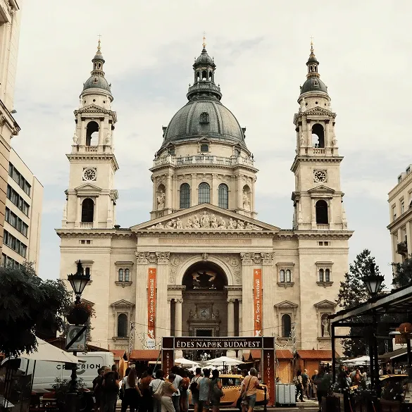 Saint Stephen’s Basilica full façade