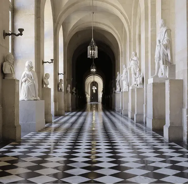 Travify Versailles biletleri