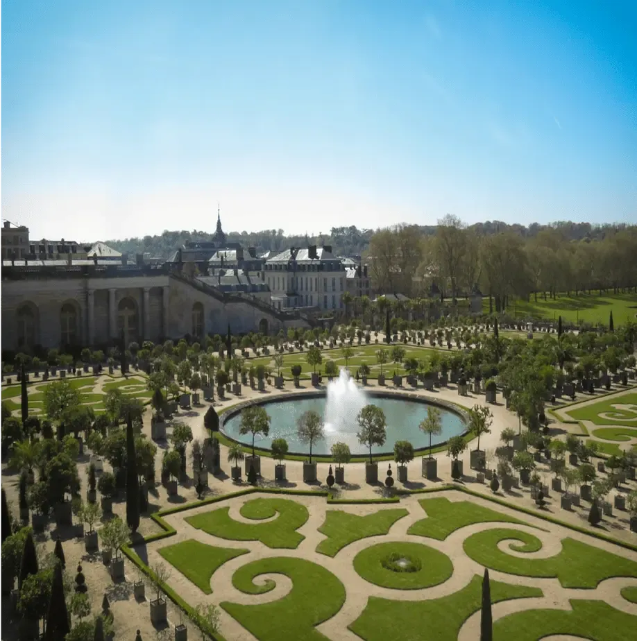 Travify Versailles Tours