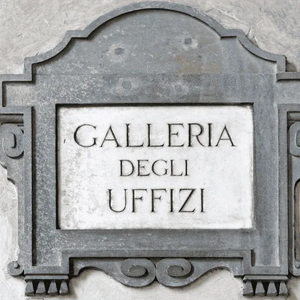 Placa de entrada de la Galería Uffizi en Florencia