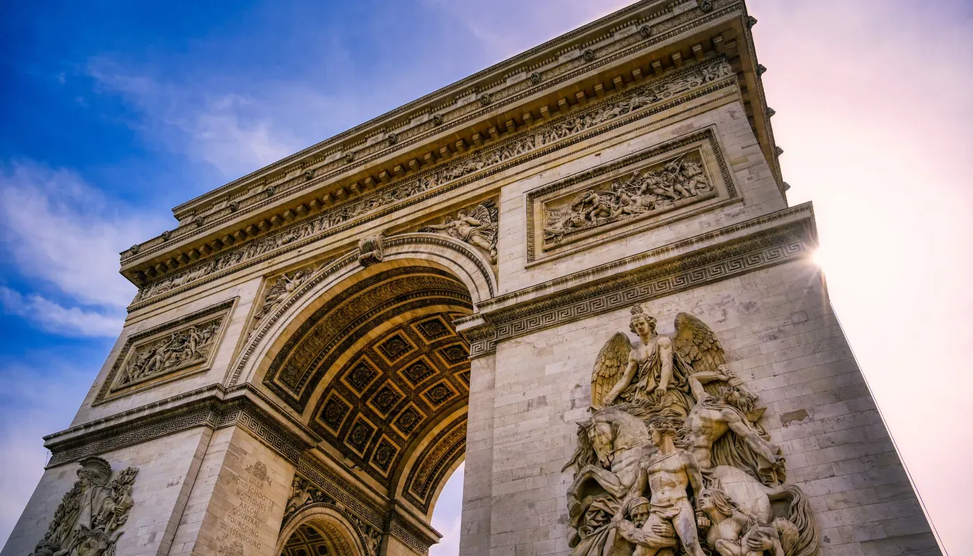 Dettaglio delle sculture e dei rilievi dell'Arco di Trionfo a Parigi