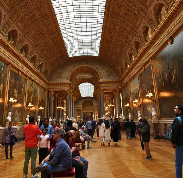 Galería de pinturas y obras de arte del Museo del Louvre en París