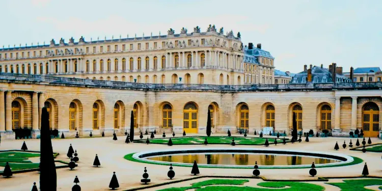 Versailles Guided Tours