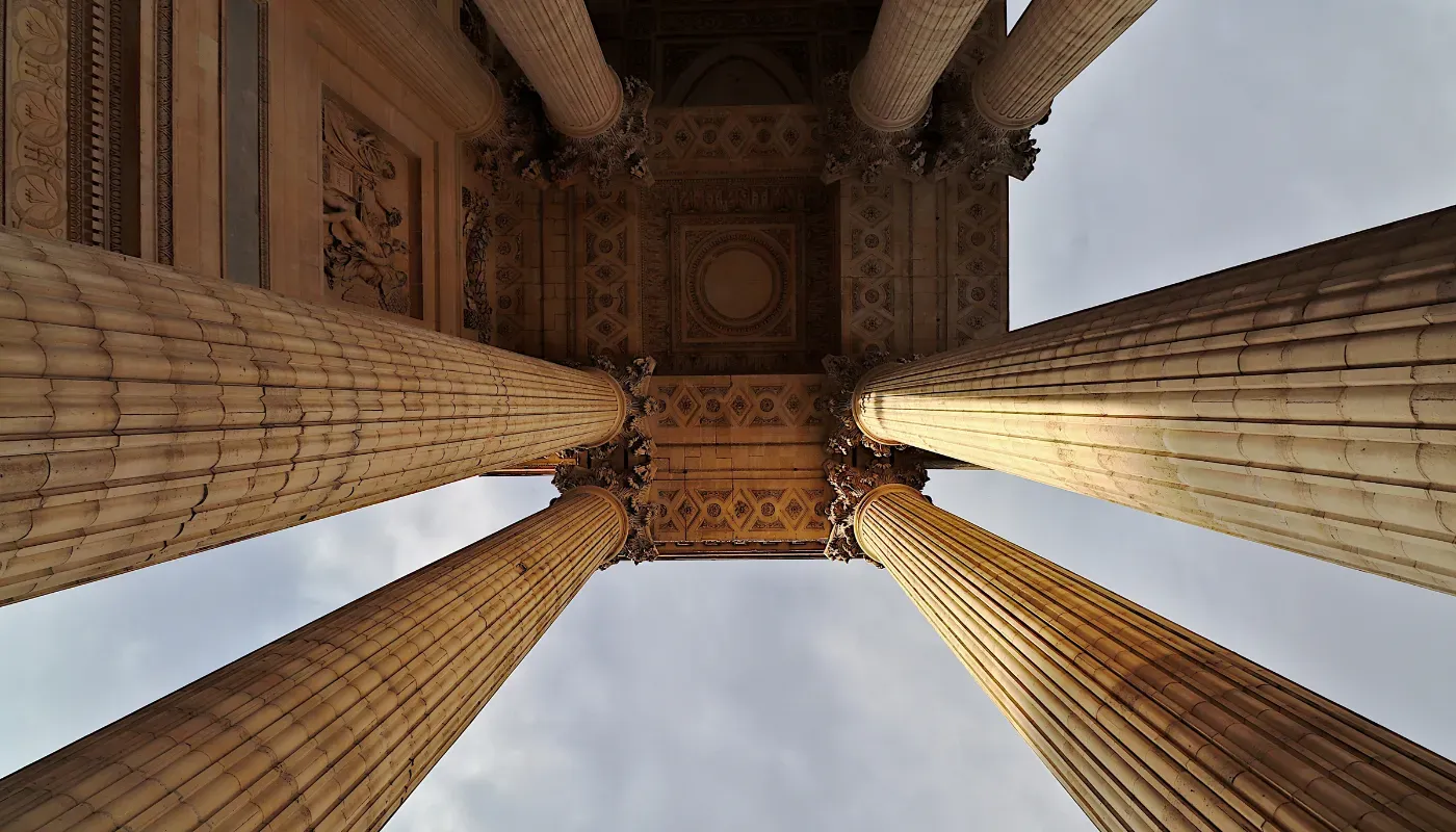 Colonne del Pantheon di Parigi viste dal basso