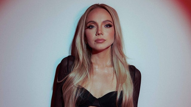 danielle-bradbery