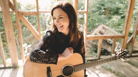 lori-mckenna