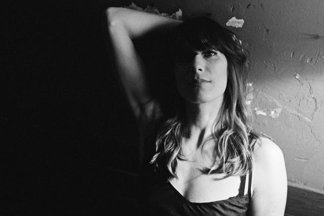 Nicki Bluhm