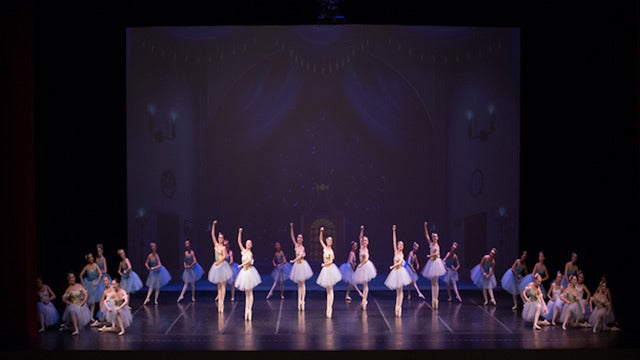 Quenedit Ballet School