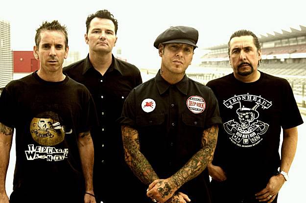 Social Distortion