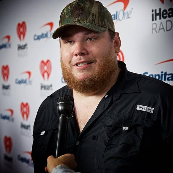 Luke Combs Tour Dates & Concerts 2024 & 2025 Schedule & Tickets