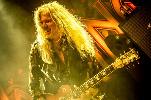 Adrian Vandenberg Performing Whitesnake & Vandenberg Hits