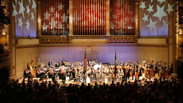 Boston Pops Holiday Concert