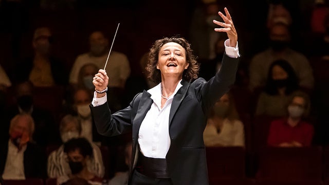 Nathalie Stutzmann conducts Tchaikovsky + Ravel