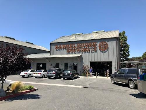 barrelhouse-brewing-co-brewery-and-beer-gardens