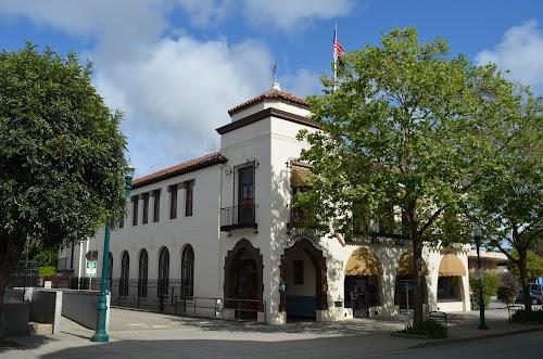 veterans-memorial-building