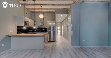 Piso de Tiko a la venta en calle Botella, ubicado en el distrito Ciutat Vella de Barcelona