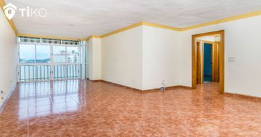 Piso de Tiko a la venta en Joan Miró, ubicado en el distrito Torremolinos de Málaga