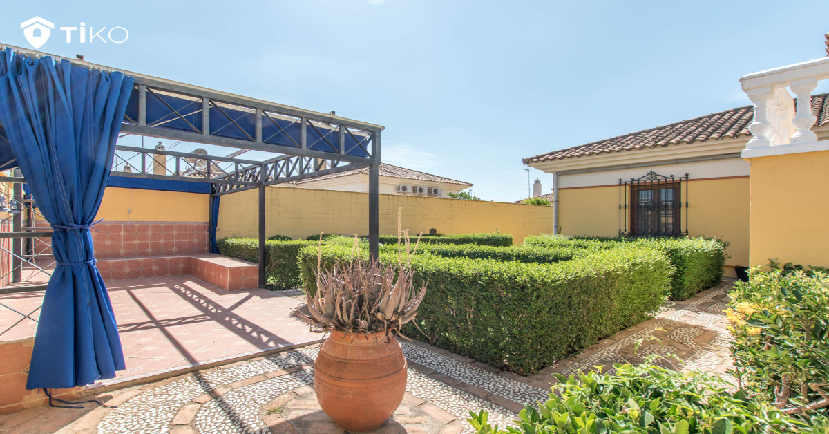 Tiko house for sale in Esparraguera, located in the Dos Hermanas district of Sevilla