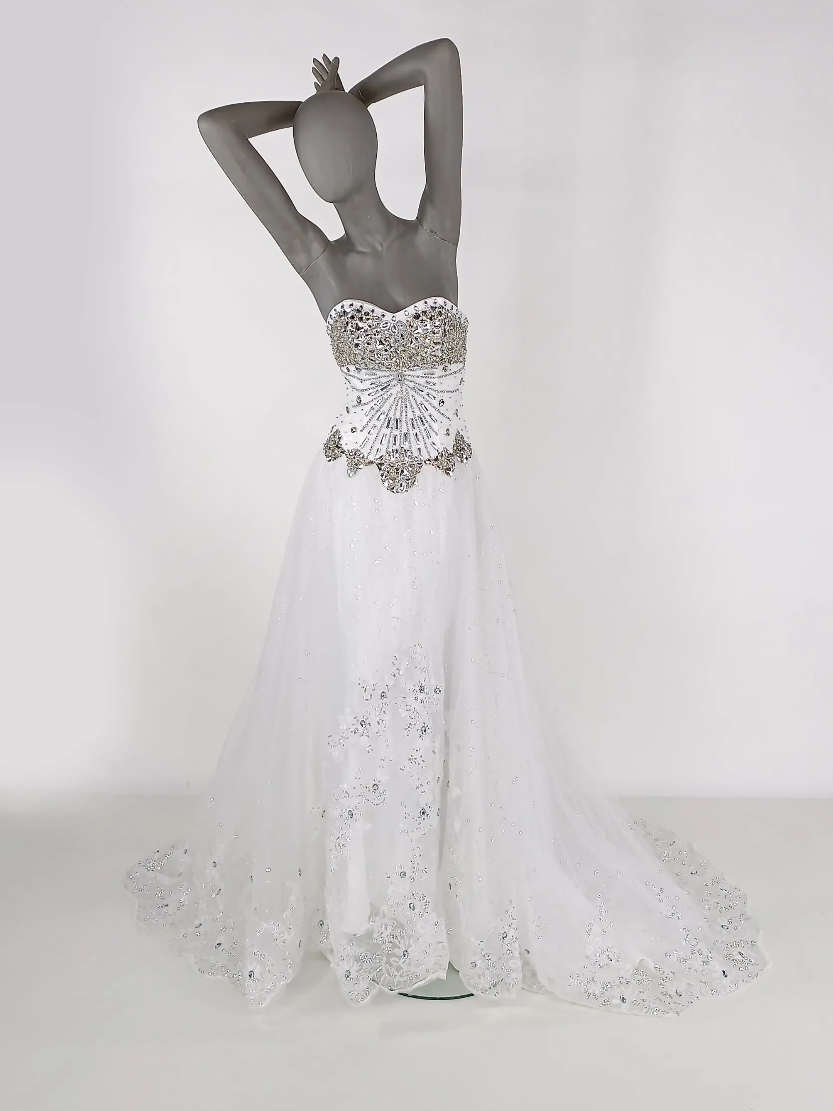 Stropløst brudekjole m. rhinsten str. 40