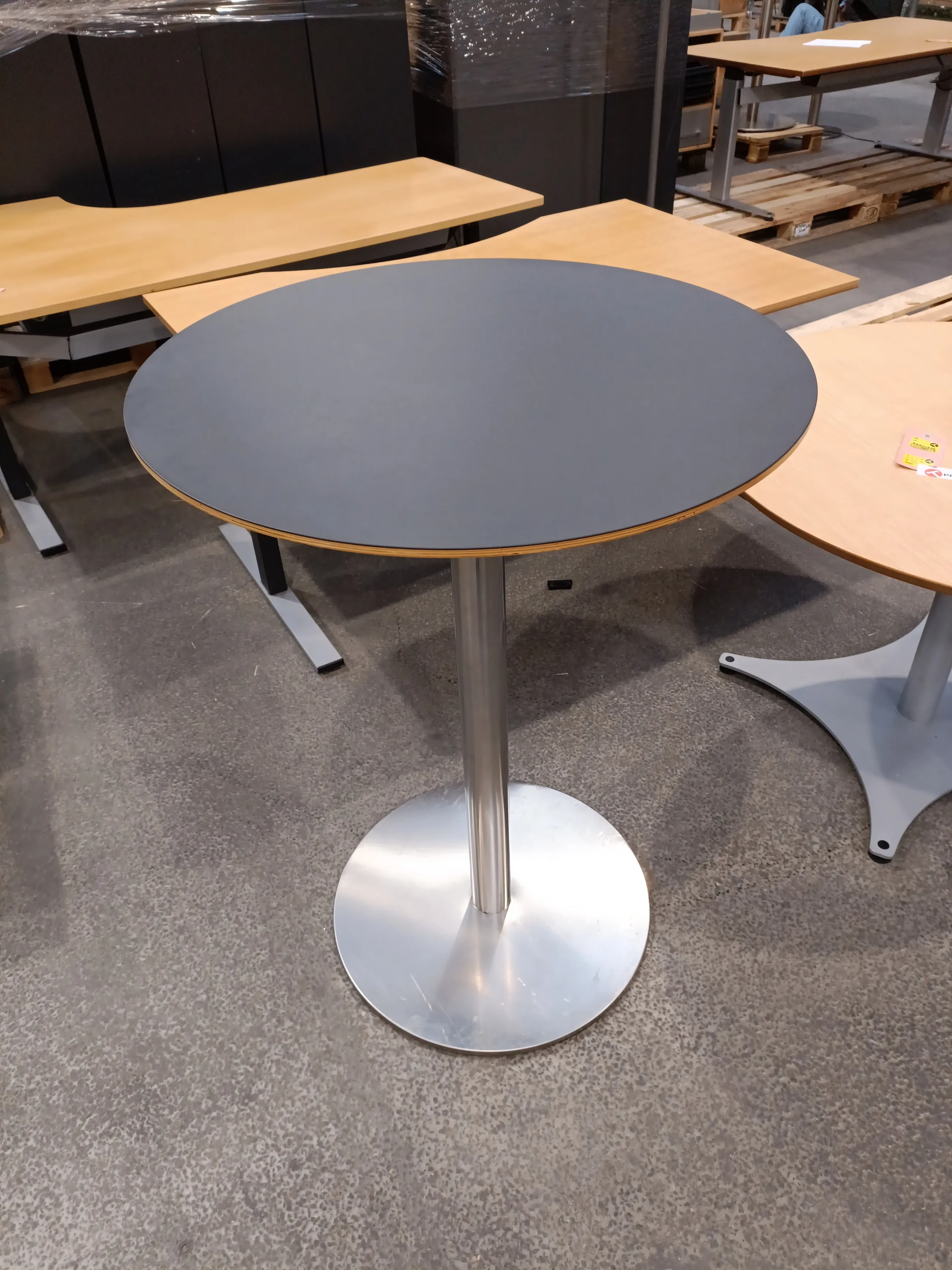 Rundt bord Ø80 cm – Zeta Furniture