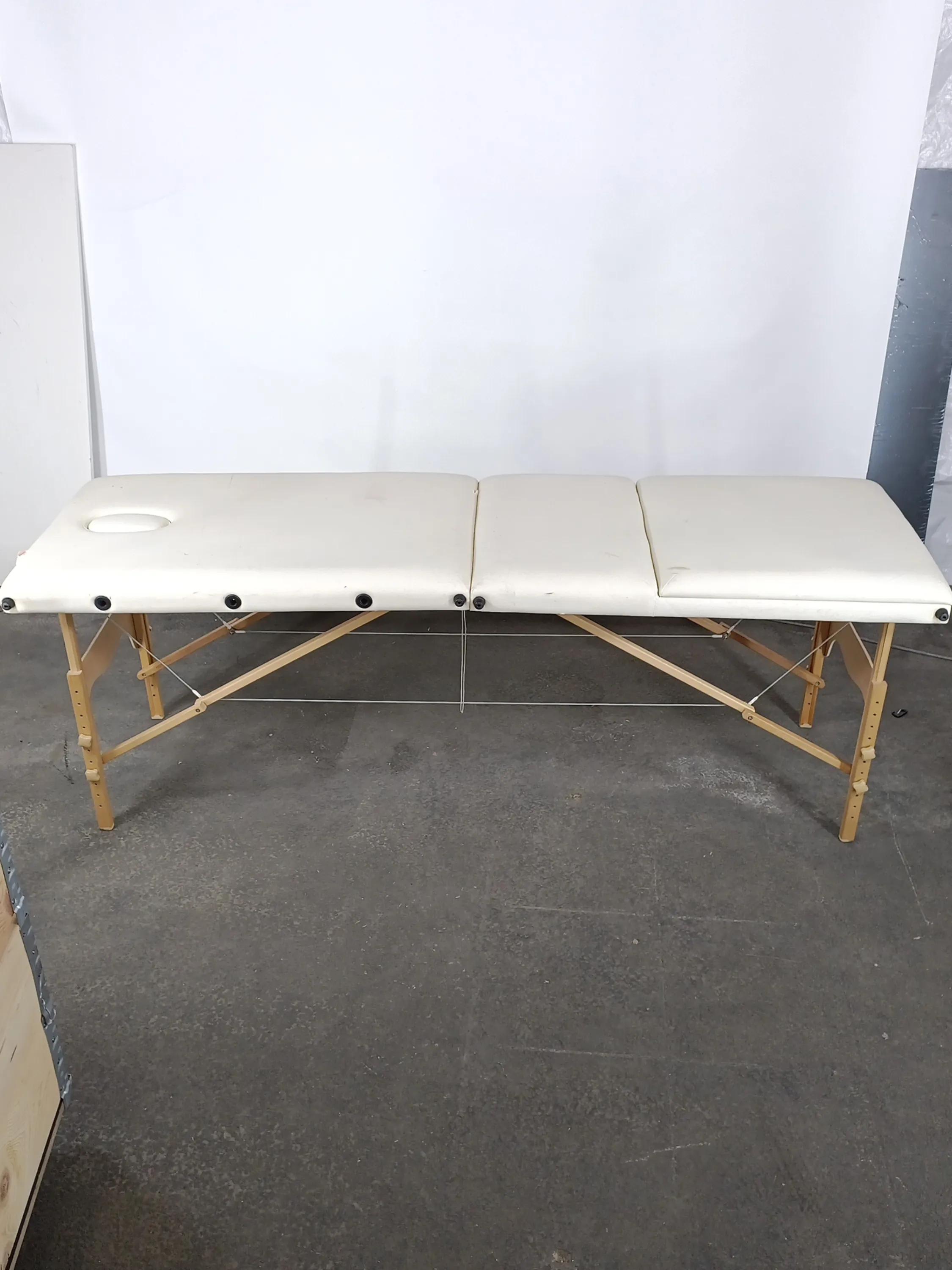 Foldbar Massagebriks i hvid