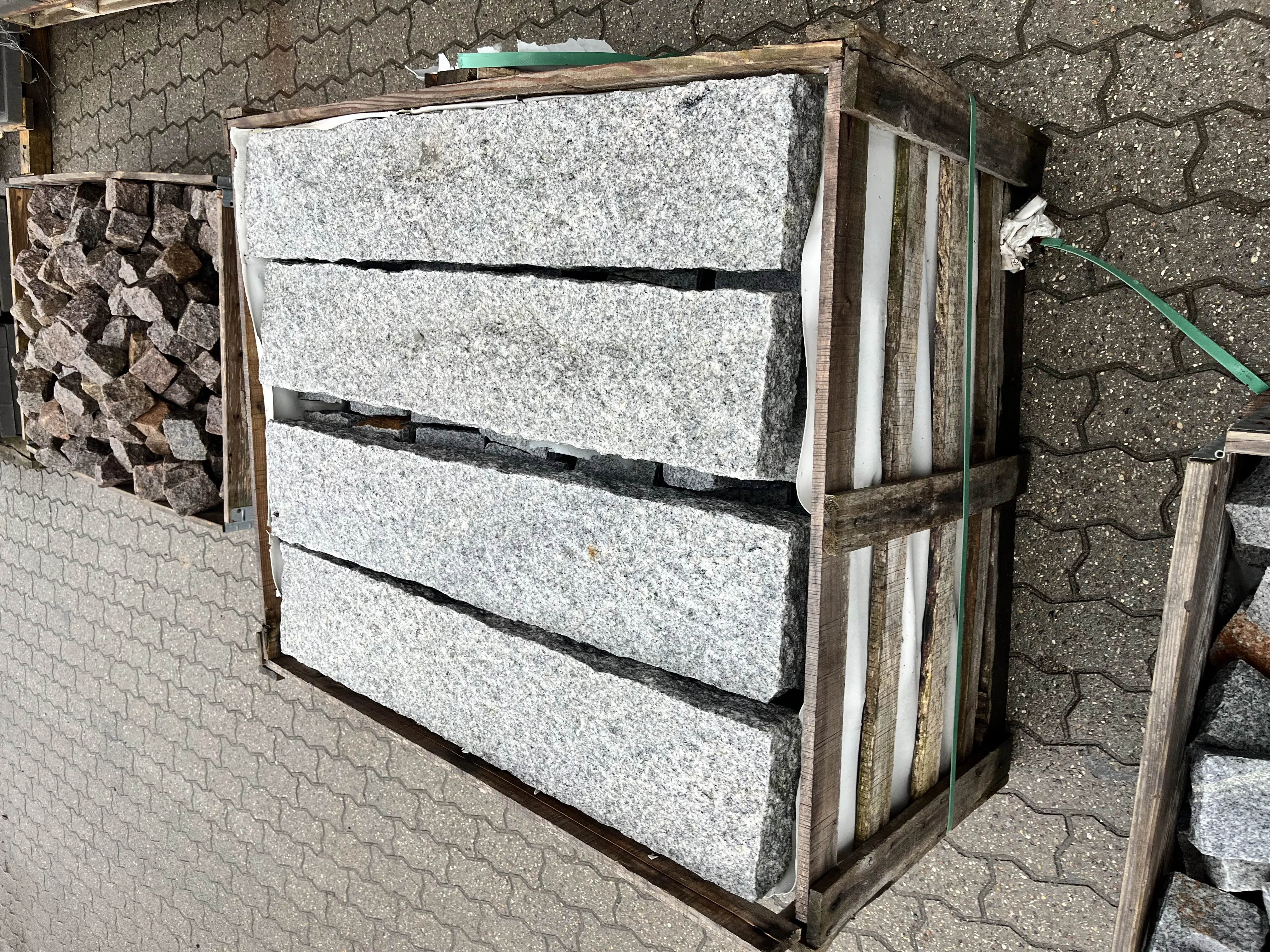 Granit Kantsten – 1 Pallet